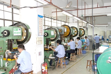 Shenzhen Lunfeng Technology Co., Ltd